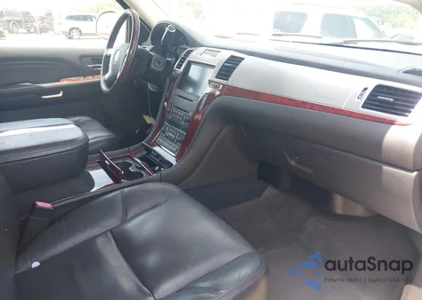 2008 Cadillac Escalade Luxury from USA, damaged, VIN 1GYEC63818R204440